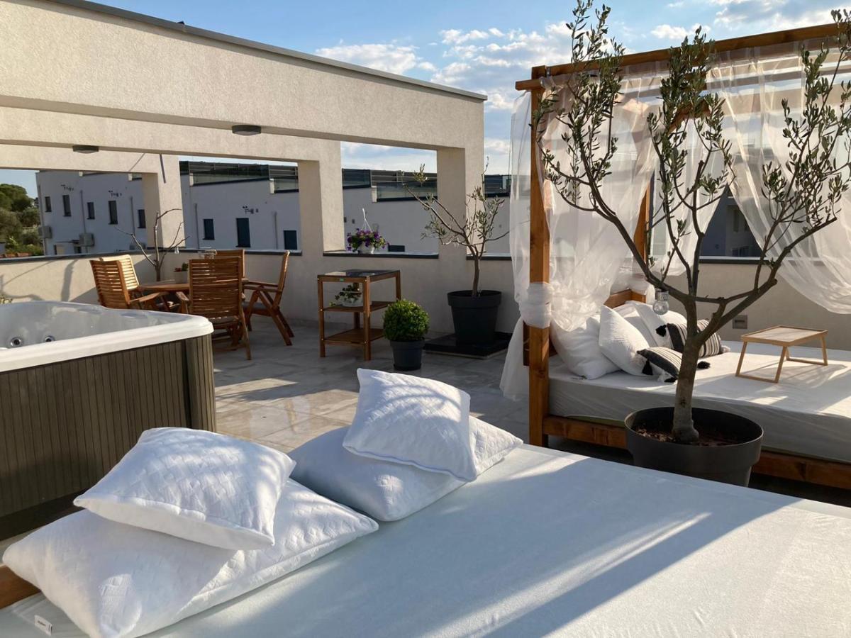 Rooftop Spa Lejlighed Trogir Eksteriør billede