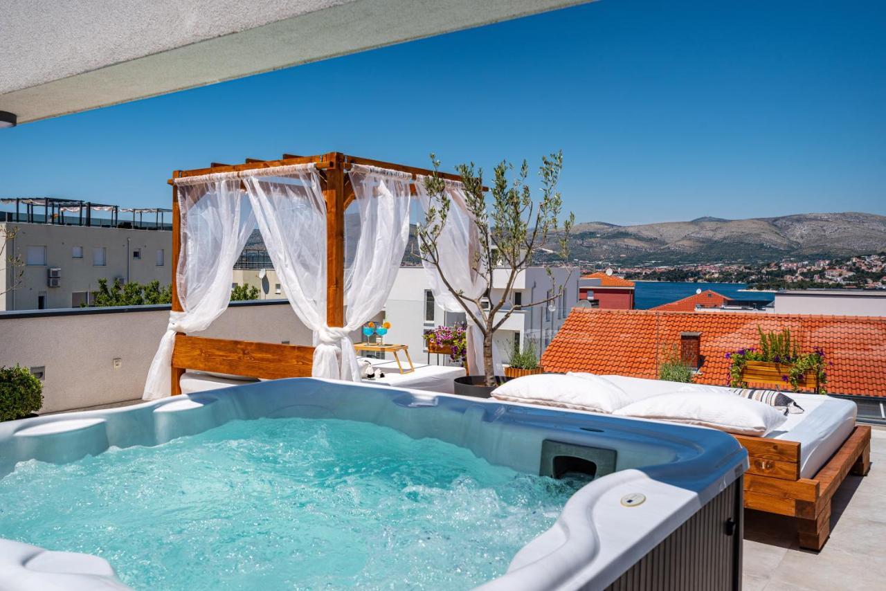 Rooftop Spa Lejlighed Trogir Eksteriør billede