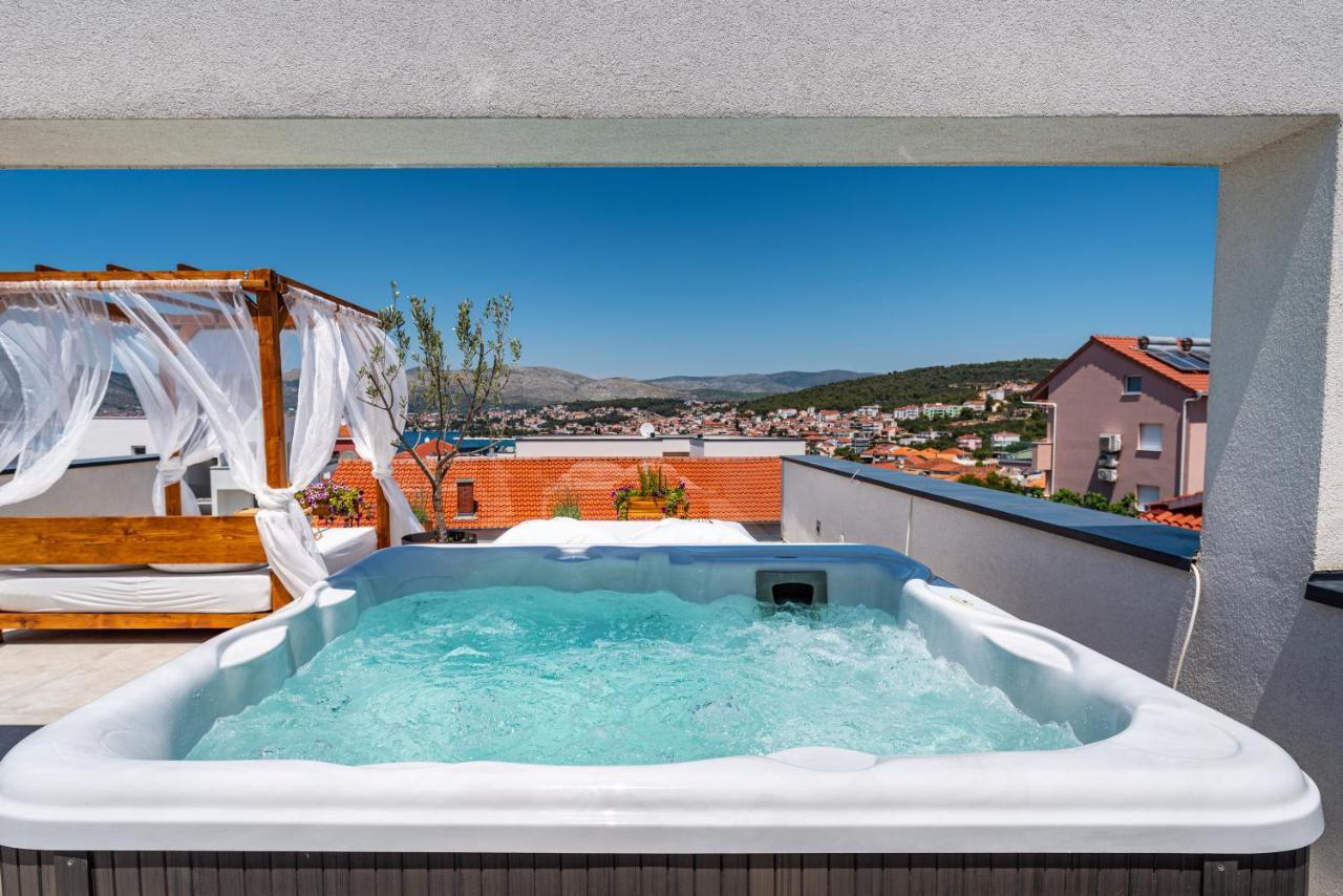 Rooftop Spa Lejlighed Trogir Eksteriør billede